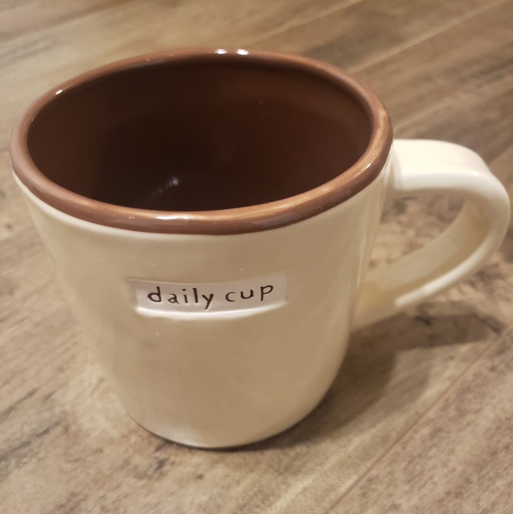 Starbucks Daily CUP mug